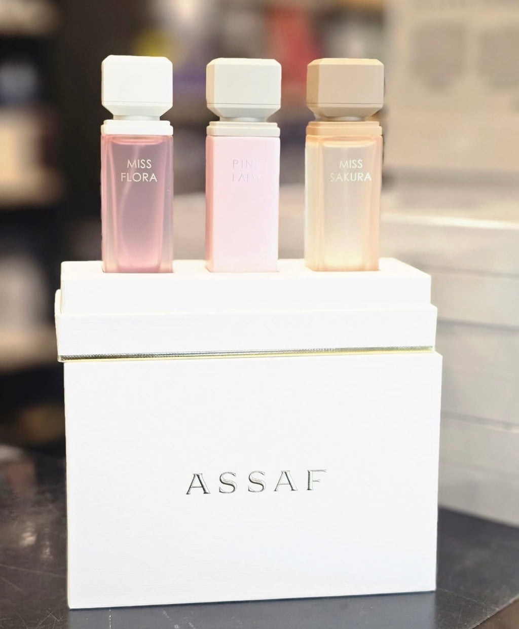 BOX ASSAF✨Miss Flora+Miss sakura+Pink lady✨
