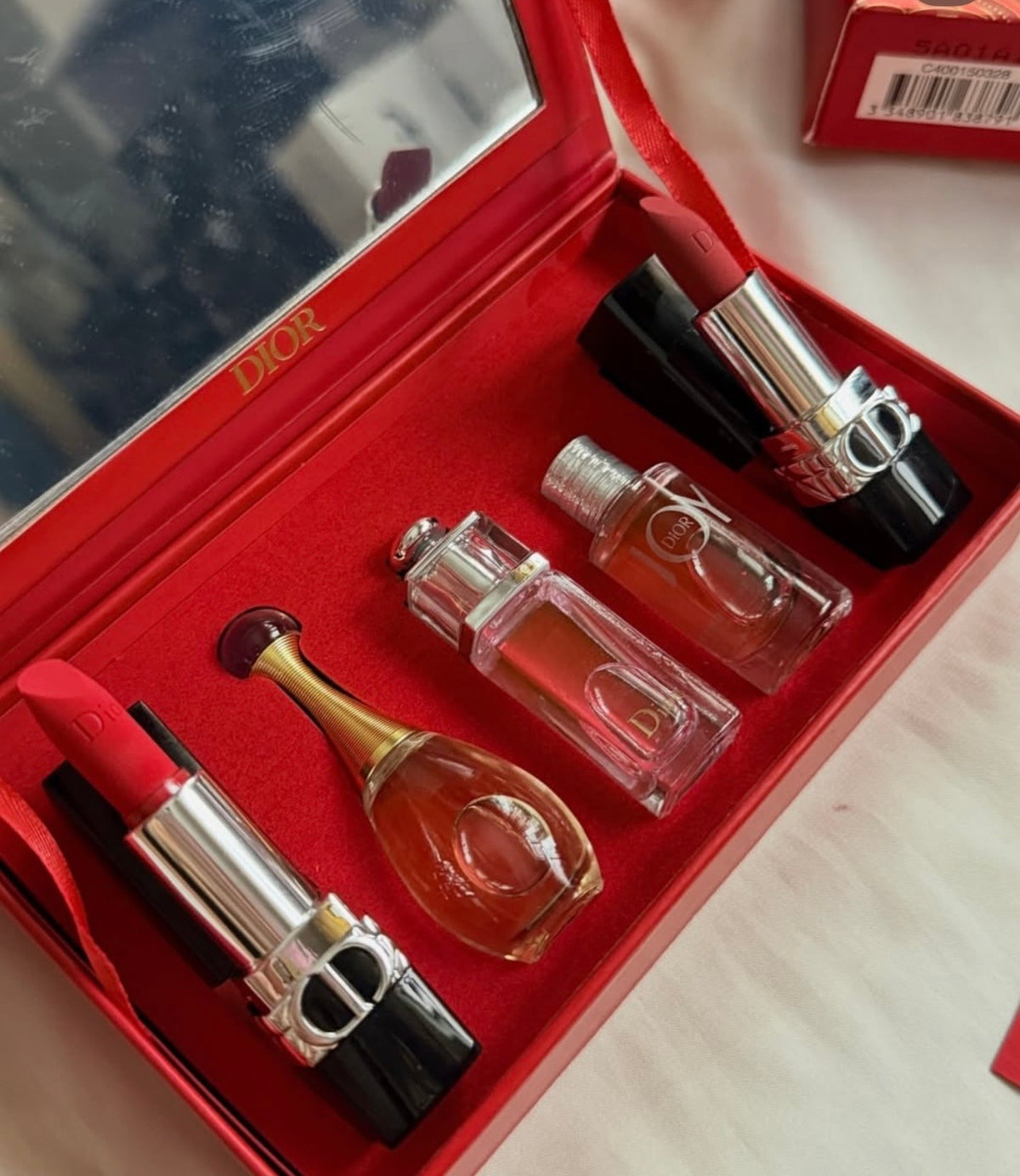BOX  DIOR ✨ 3 mini parfum 10ml + 2 lipstick couleur différent