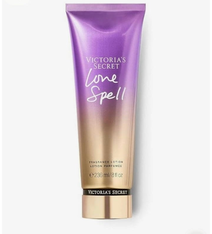 Fragrance lotion victoria secret ✨Love spell✨