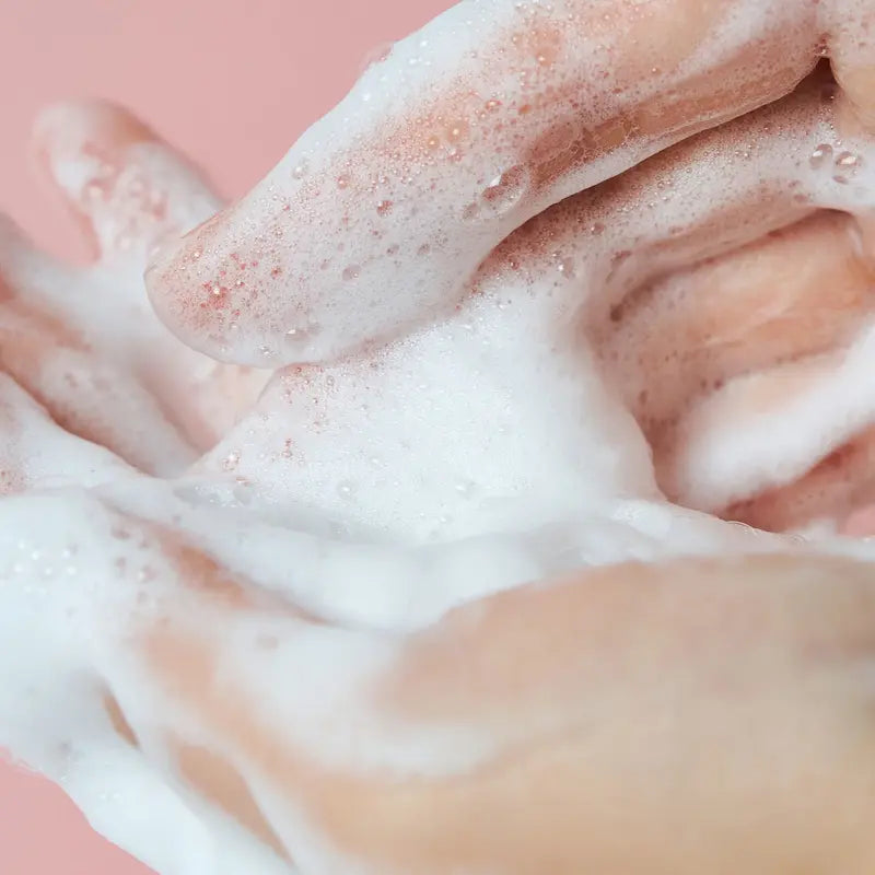 SKIN1004 MADAGASCAR CENTELLA POREMIZING DEEP CLEANSING FOAM - Mousse nettoyante