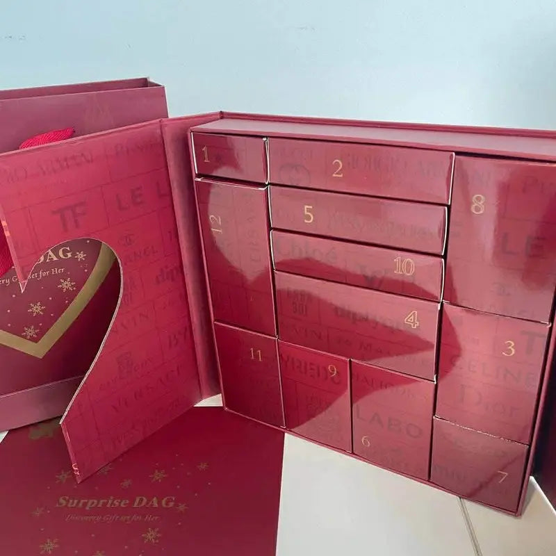 Coffret Cadeau Découverte Surprise DAG – 12 Mini-Parfums de Luxe pour Femme